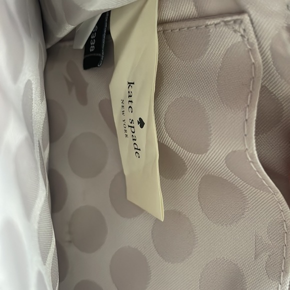 Kate spade wristlet - Picture 5 of 5